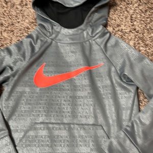 Boys XS Nike Dri-Fit Sweatshirt